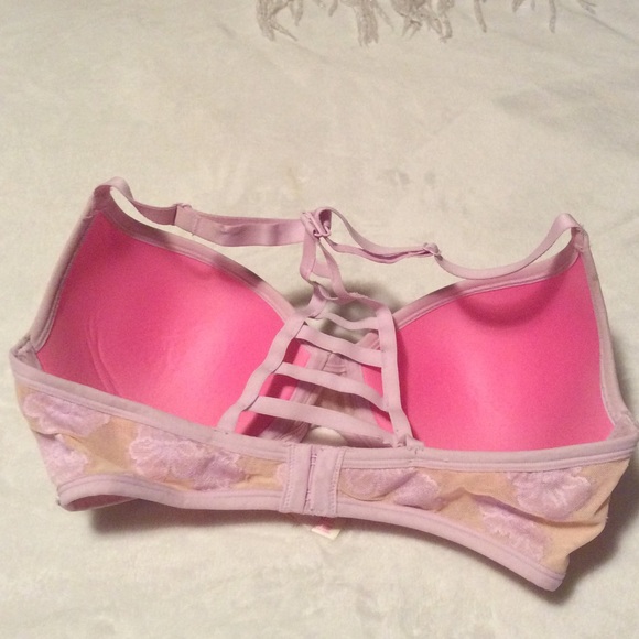 Pink bra - Picture 3 of 3